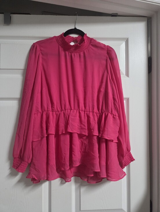 torrid Tops - NWT Torrid Bright Pink Ruffle Tiered Long-Sleeve Tunic Size 0(XL)